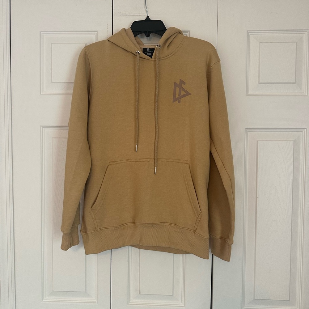 Casual Tan Hoodie for Men. Land of the Free 🇺🇸
